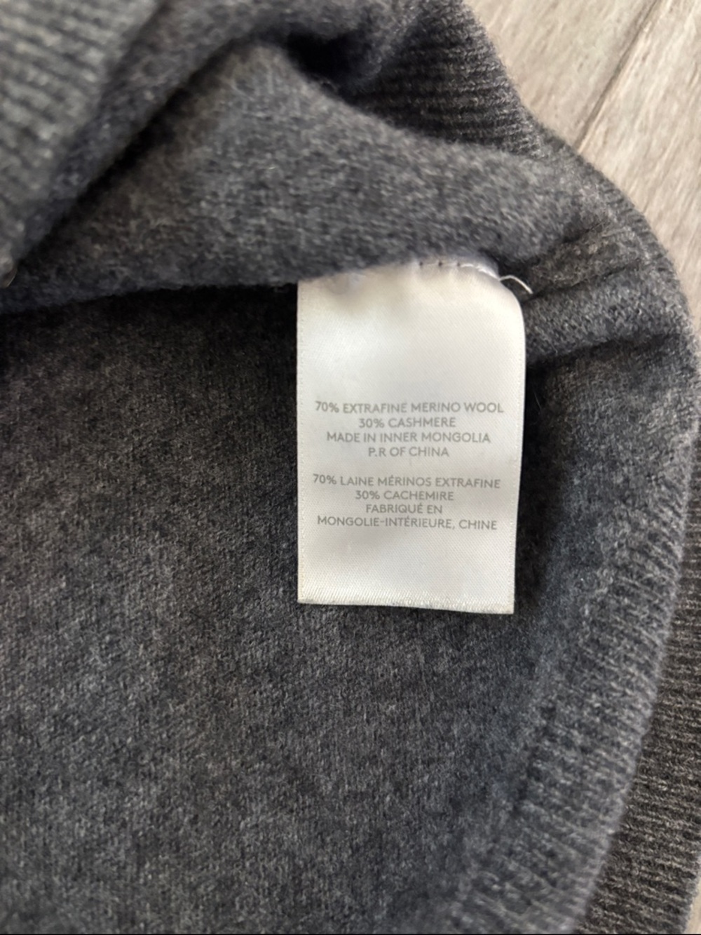 Lorenzo Uomo Charcoal Grey 100% Cashmere V-Neck Sweater Size L Quiet Luxury - Picture 4 of 9